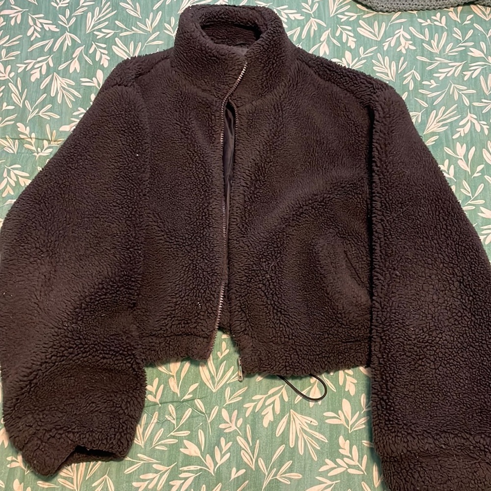 Cropped brown fuzzy jacket